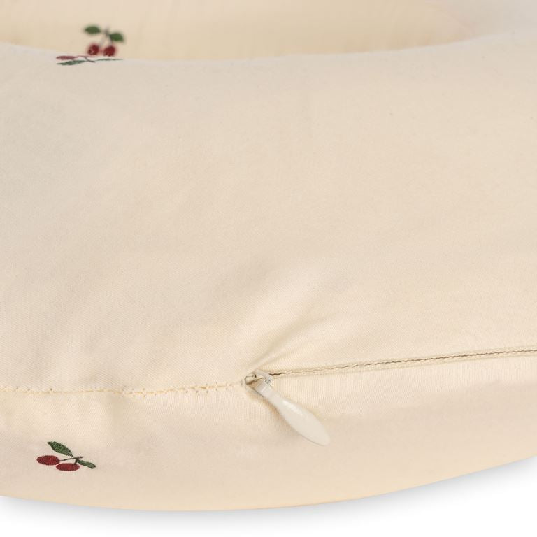 Konges Slojd -  Kinder Reiskussen, Reiskussen, Konges Slojd, Keekabuu