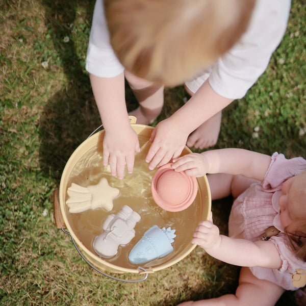 Mushie - Badespielzeug - Space (4er-Set) - Badespielzeug zum Baden