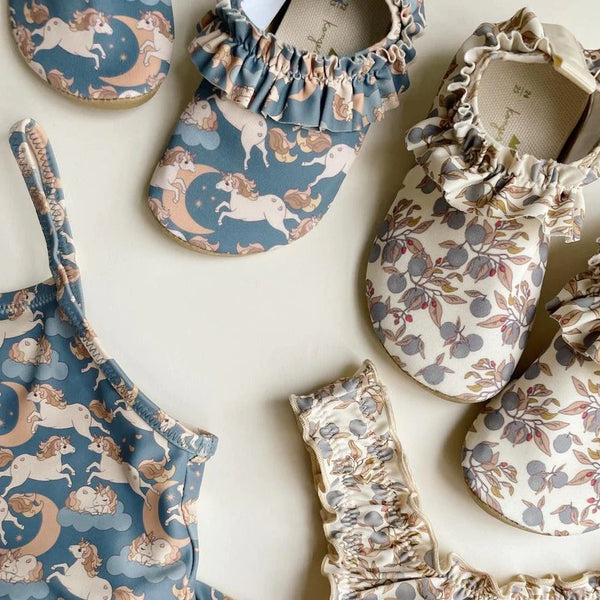 Konges Slojd - Zwemschoentjes Manuca met Ruches - Unicorn, Zwemschoenen, Konges Slojd, Keekabuu