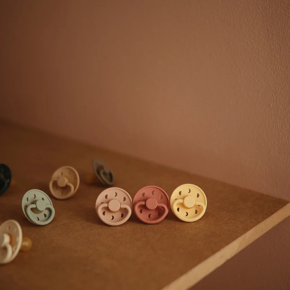 Frigg - Moon Silicone Fopspeen, Fopspenen, Frigg, Keekabuu